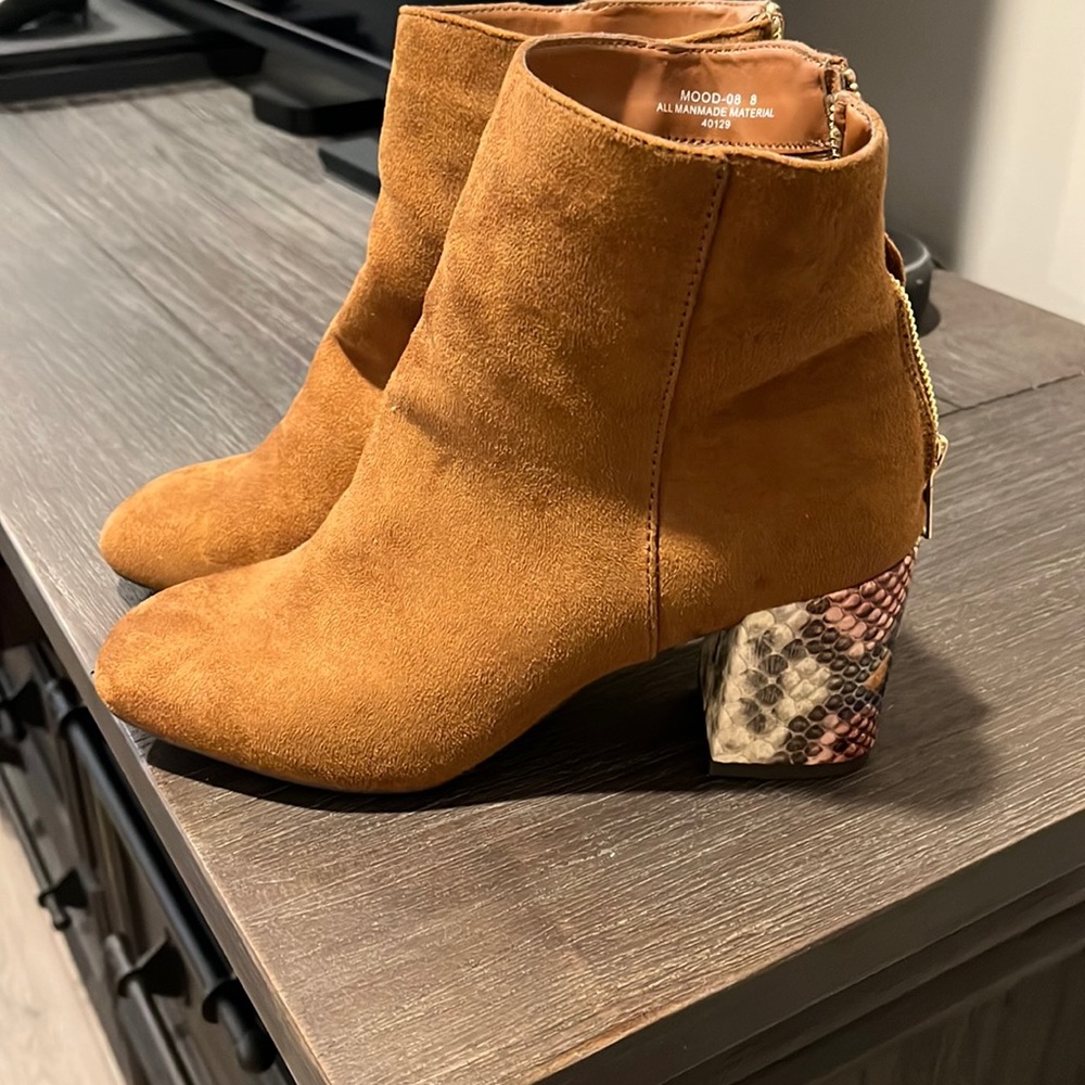 Snake detailed tan booties